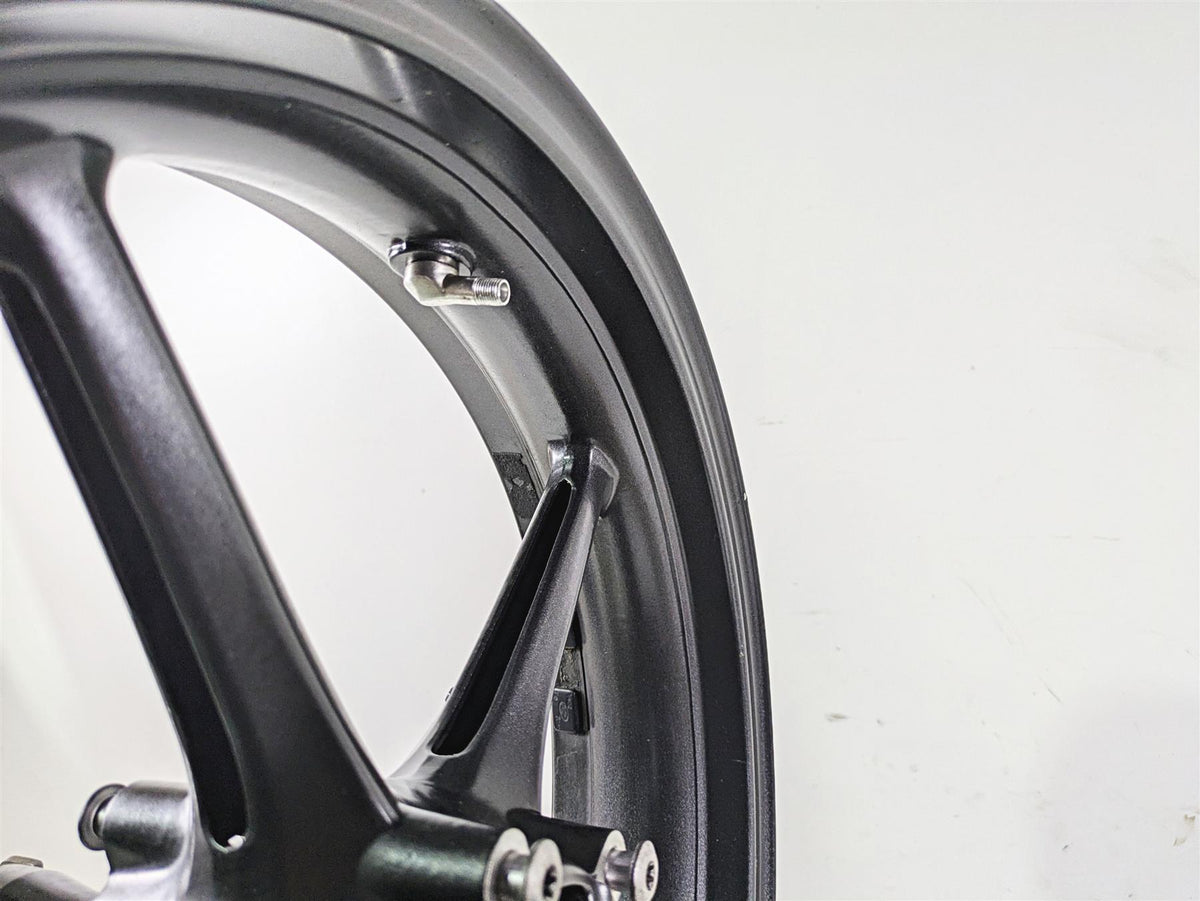2012 Triumph Daytona 675 Straight 17x3.5 Front Wheel Rim Graphite T2000618 {{ shop.shopifyCountryName }} - Mototech271