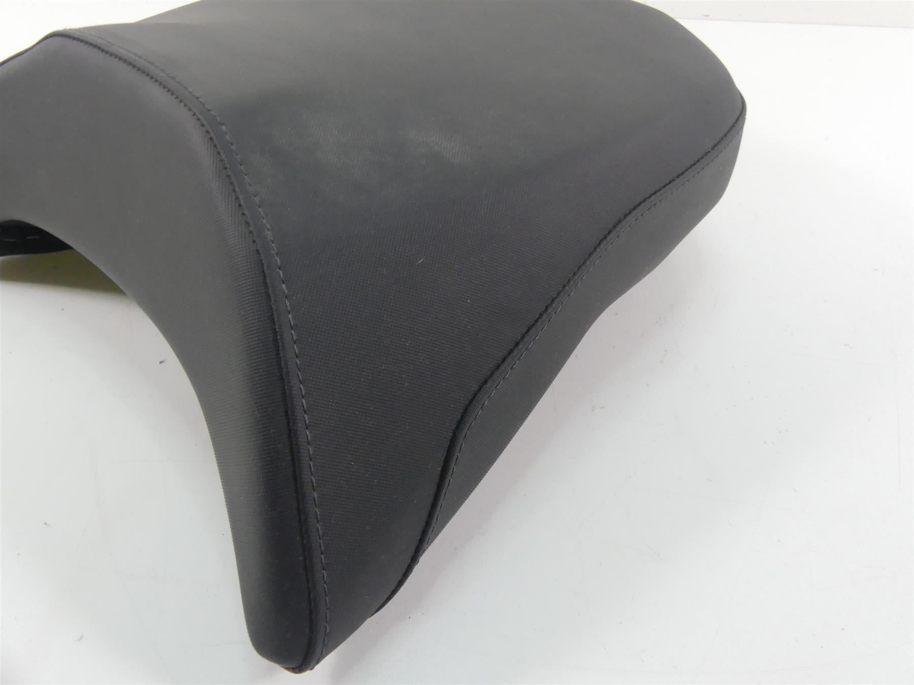 2013 BMW R1200GS GSW K50 Rear Passenger Pillion Seat Saddle - Read 52538536863 {{ shop.shopifyCountryName }} - Mototech271
