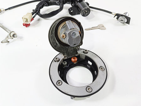 2008 Yamaha YZF R1 RN19 Ignition Switch Key Lock Gas Cap Seat Set 4C8-82501-10 {{ shop.shopifyCountryName }} - Mototech271