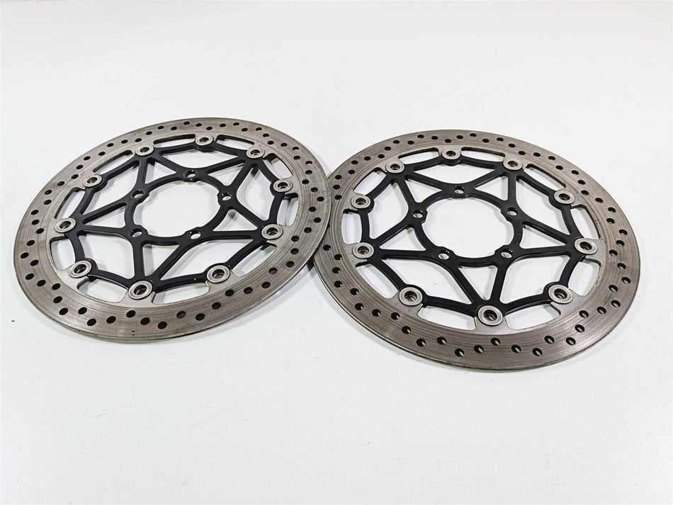 2019 Triumph Speed Triple RS 1050 Front Brake Disc Set 320Mm 4.38mm T2022058 {{ shop.shopifyCountryName }} - Mototech271