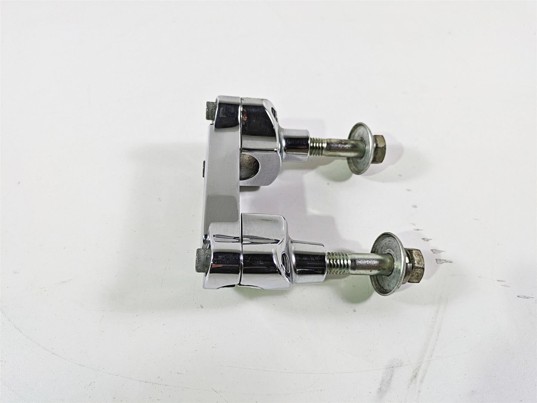 2008 Harley FLSTC Softail Heritage Handlebar Riser Holder Set 56567-86B {{ shop.shopifyCountryName }} - Mototech271