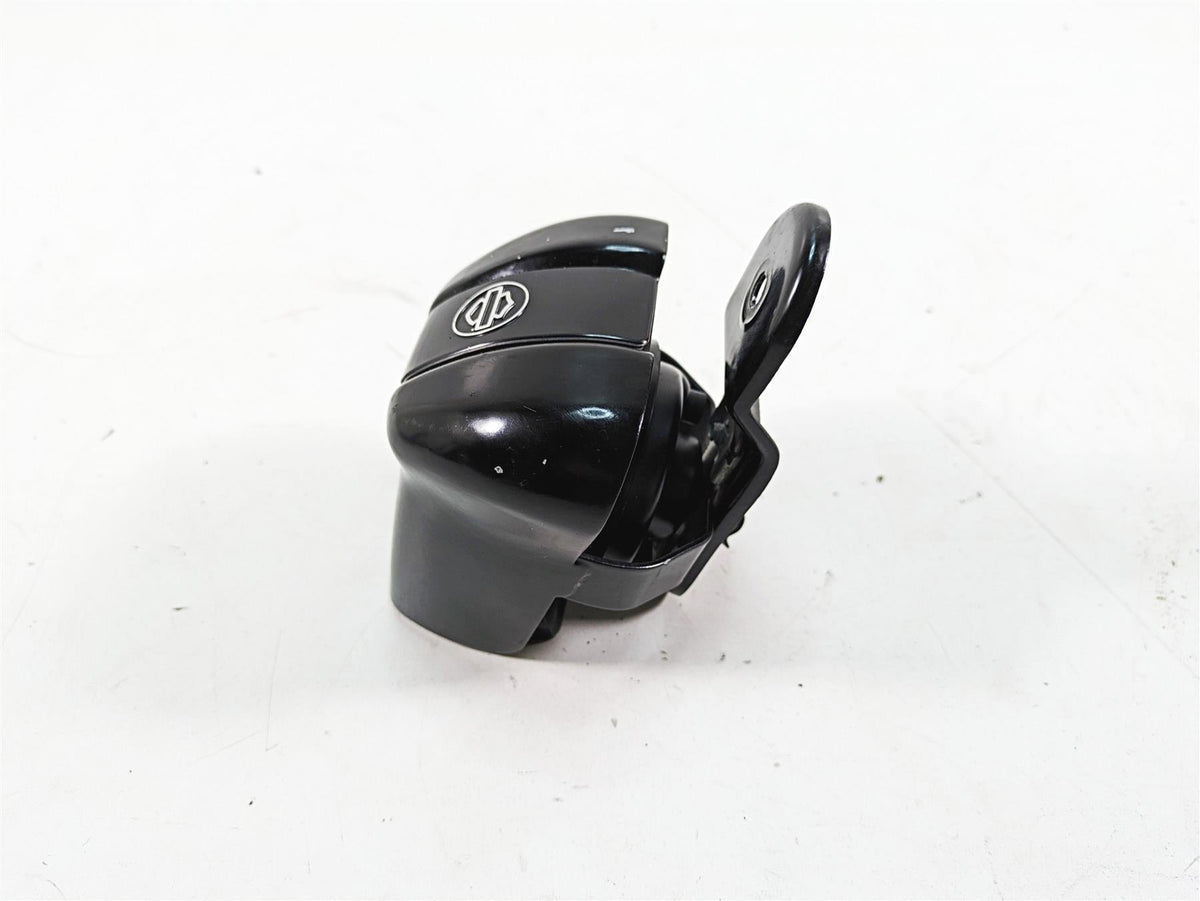 2019 Harley Touring FLHX Street Glide Horn & Cover H 69060-90H C 61300523A {{ shop.shopifyCountryName }} - Mototech271