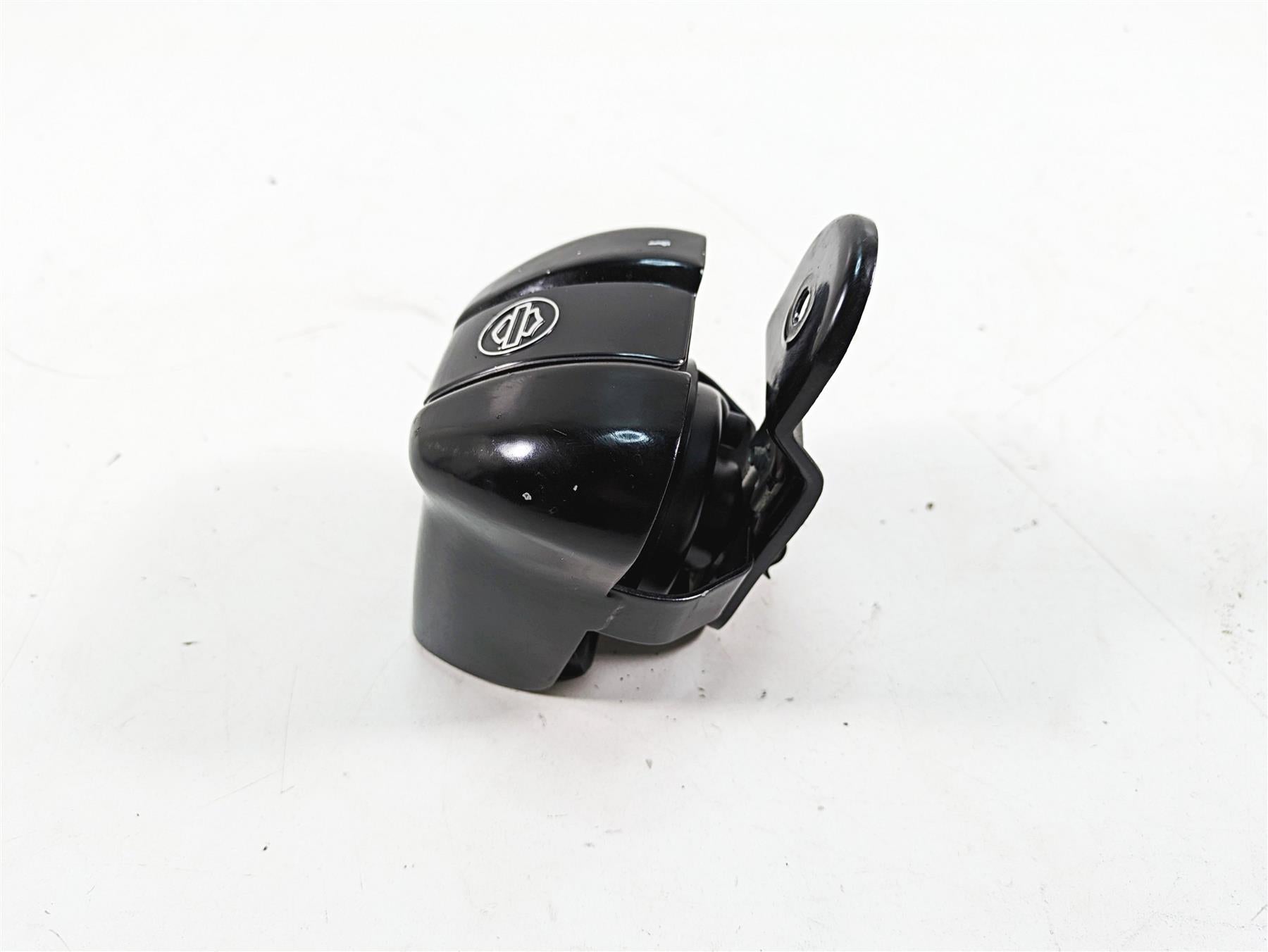 2019 Harley Touring FLHX Street Glide Horn & Cover H 69060-90H C 61300523A {{ shop.shopifyCountryName }} - Mototech271