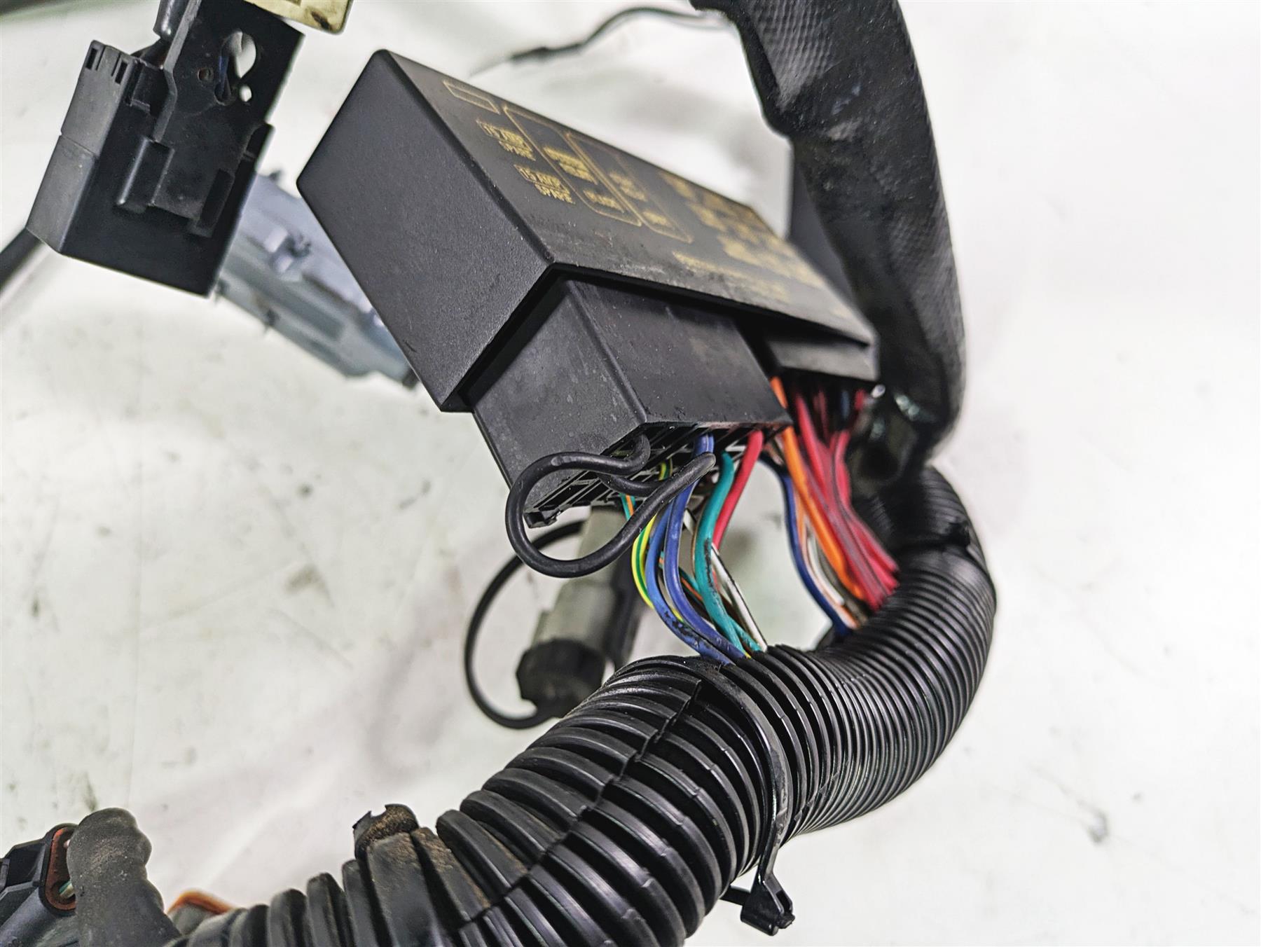 2005 Harley Softail FLSTFSE CVO Fat Boy Wiring Harness Loom - Read 70431-04A {{ shop.shopifyCountryName }} - Mototech271