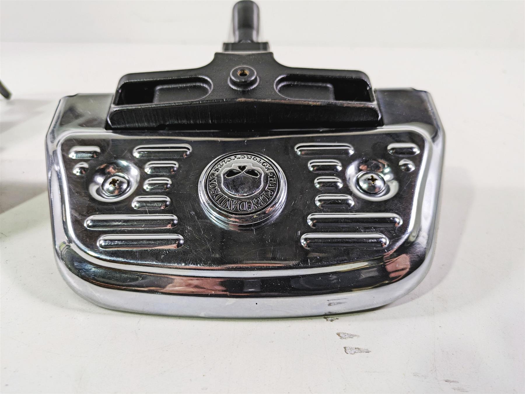 2008 Harley FLSTC Softail Heritage Rear Passenger Floorboard Kit 50602-00A {{ shop.shopifyCountryName }} - Mototech271