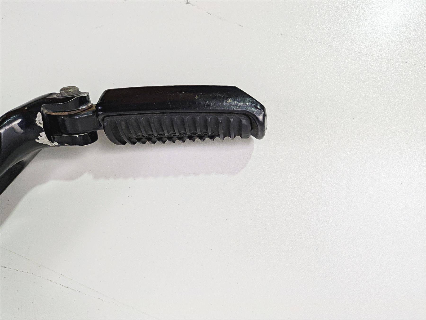 2009 Harley XR1200 Sportster Passenger Foot Peg Rest Set 51049-08 51048-08 {{ shop.shopifyCountryName }} - Mototech271