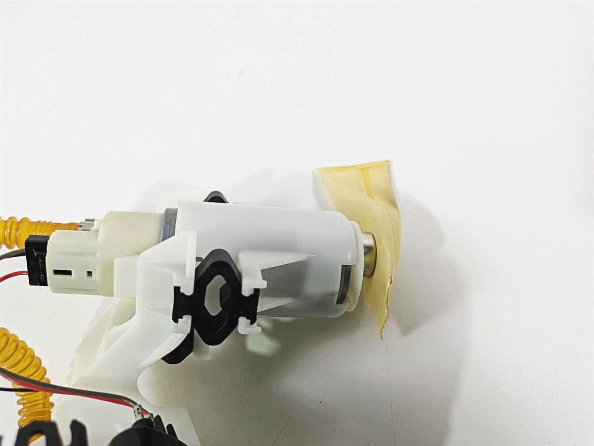 2014 BMW K1300S K40 Fuel Gas Petrol Pump & Level Sending Unit 16137656904 {{ shop.shopifyCountryName }} - Mototech271