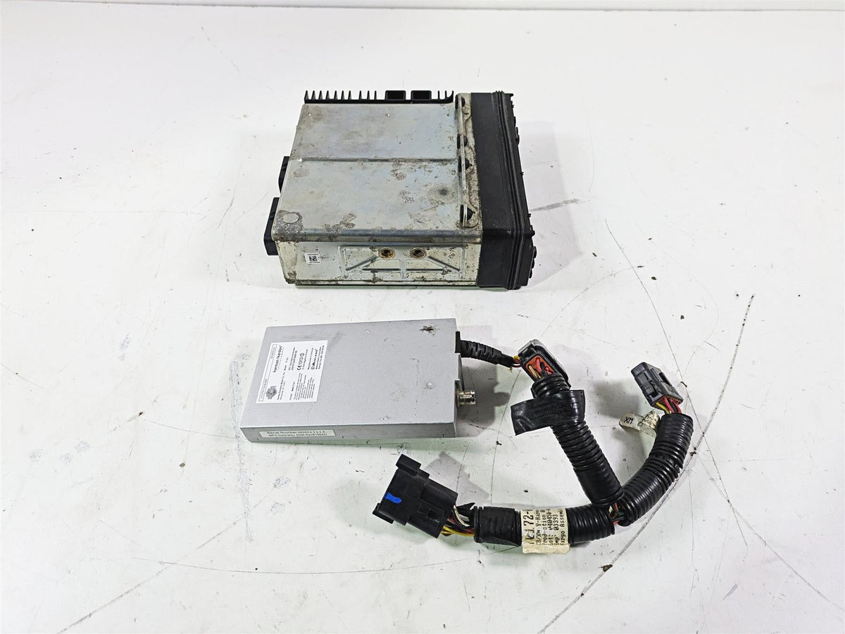2007 Harley Touring FLHTCU SE CVO E-Glide Radio Cd Player & Cb Module 76160-06 {{ shop.shopifyCountryName }} - Mototech271
