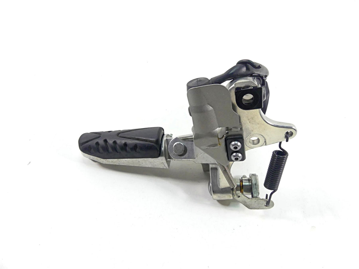 2012 Yamaha VMX17 VMAX 1700 Right Footpeg Foot Peg Res 2S3-27443-00-00 {{ shop.shopifyCountryName }} - Mototech271