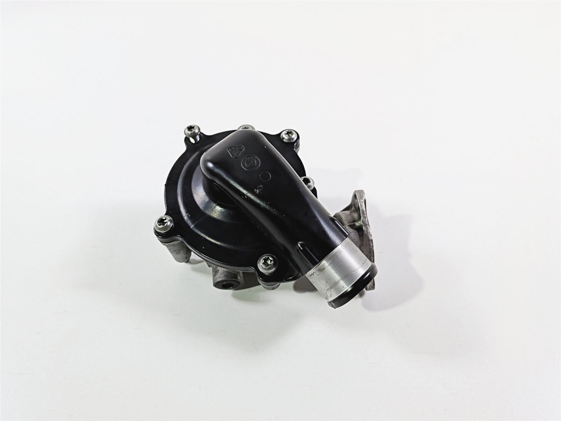 2017 BMW S1000RR K46 Water Pump & Housing Set 11518545699 {{ shop.shopifyCountryName }} - Mototech271