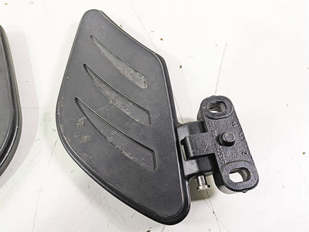 2012 Victory Cross Country Rear Passenger Floorboard Set 5137789 {{ shop.shopifyCountryName }} - Mototech271