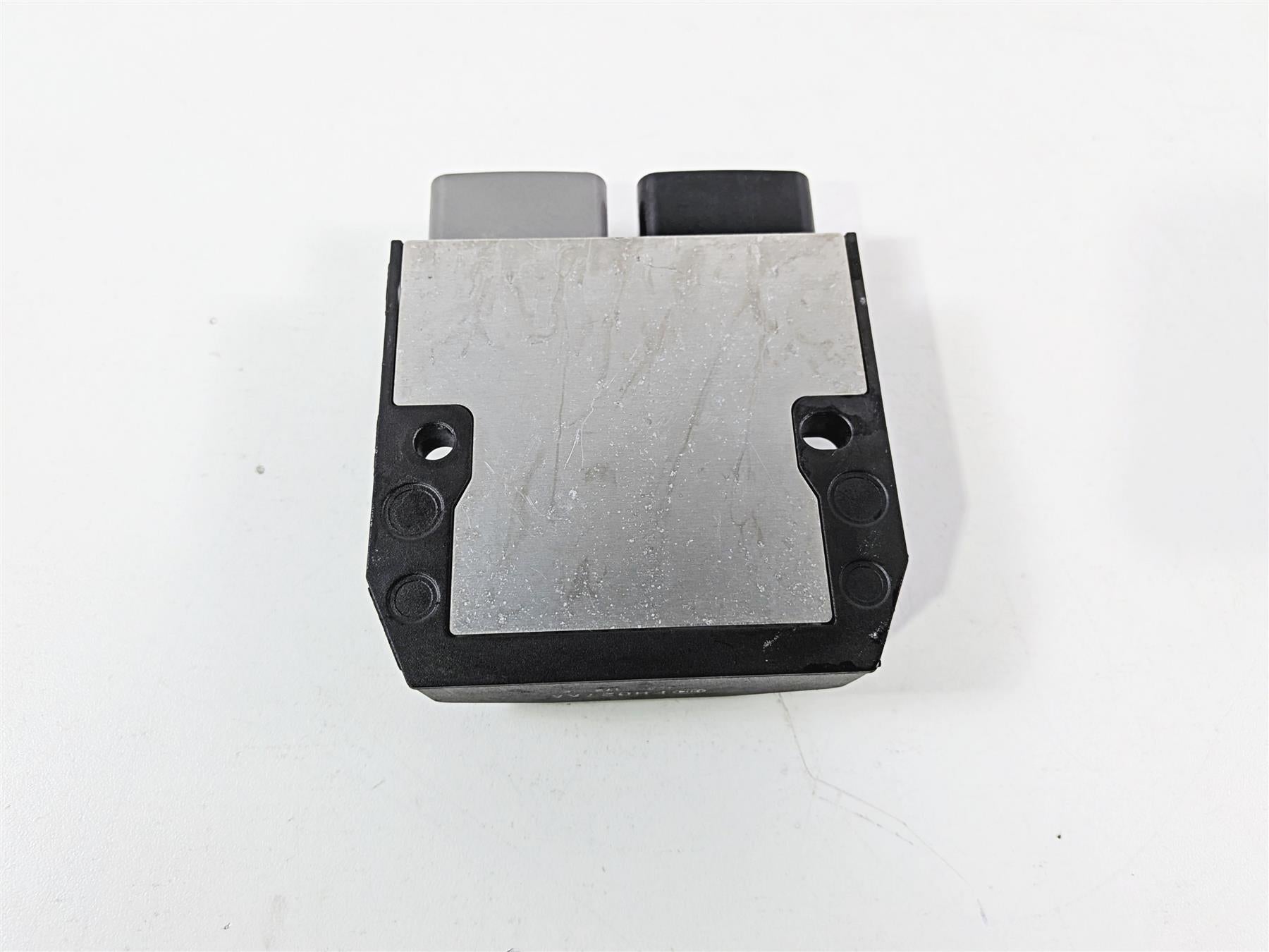 2022 Triumph Tiger 900 GT Pro Rectifier Voltage Regulator T1300675 FH027AA {{ shop.shopifyCountryName }} - Mototech271