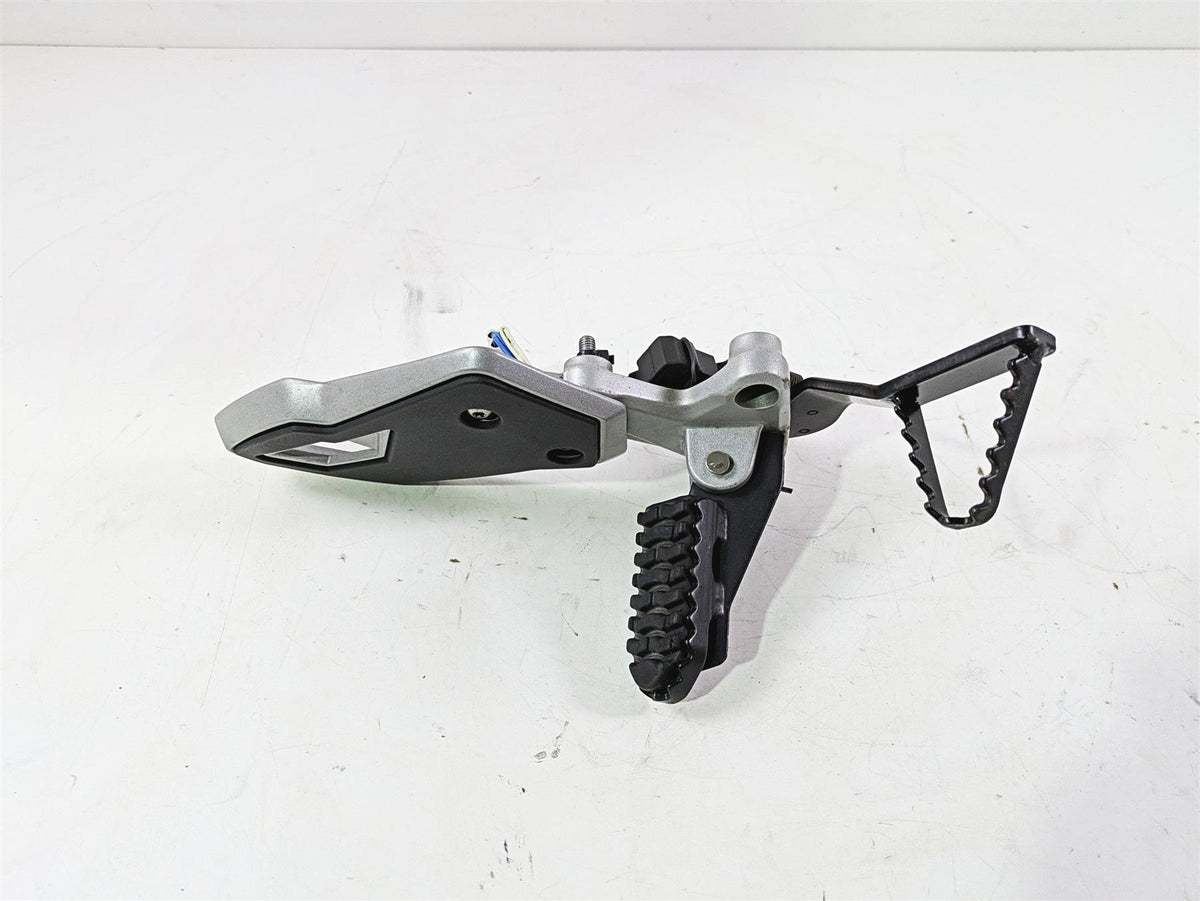 2013 Triumph Tiger 1215 Explorer Right Front Footpeg & Brake Pedal T2080788 {{ shop.shopifyCountryName }} - Mototech271