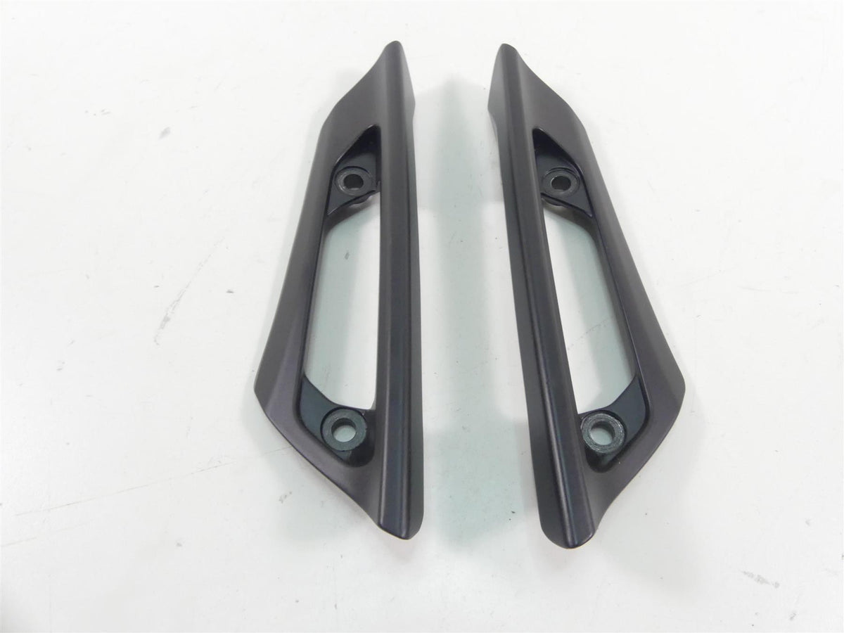 2022 Indian FTR1200 S Rear Passenger Grab Rail Handle Set 5142162 5142163 {{ shop.shopifyCountryName }} - Mototech271