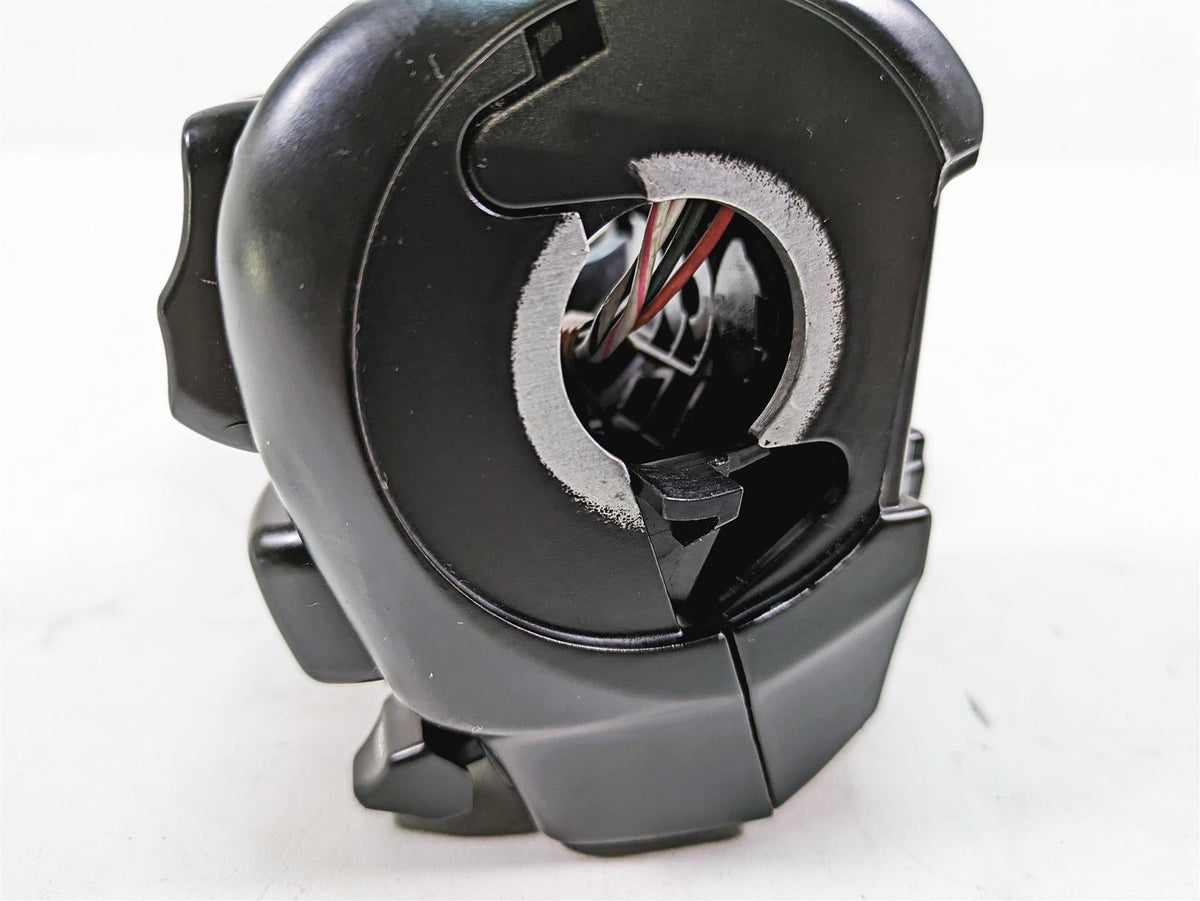 2018 Harley Touring FLHXSE CVO Street Glide Left Hand Control Switch 71500084B {{ shop.shopifyCountryName }} - Mototech271