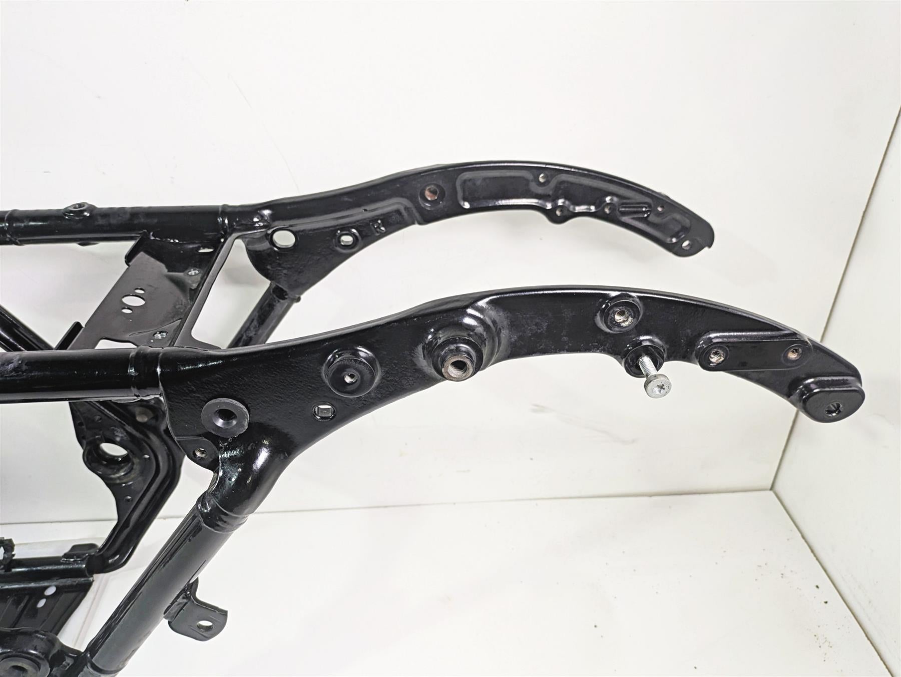 2010 Harley Touring FLHXSE CVO Street Glide Main Frame - Bent - With Salvage Texas Title 47900-11BHP {{ shop.shopifyCountryName }} - Mototech271