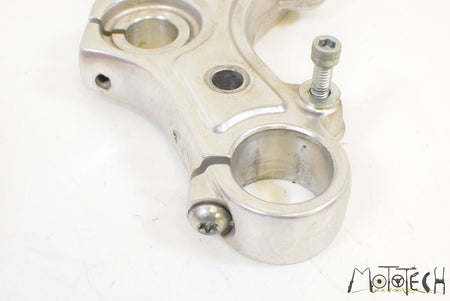 2008 Harley Sportster XL1200 LOW Upper Triple Tree Steering Clamp 45966-04 {{ shop.shopifyCountryName }} - Mototech271