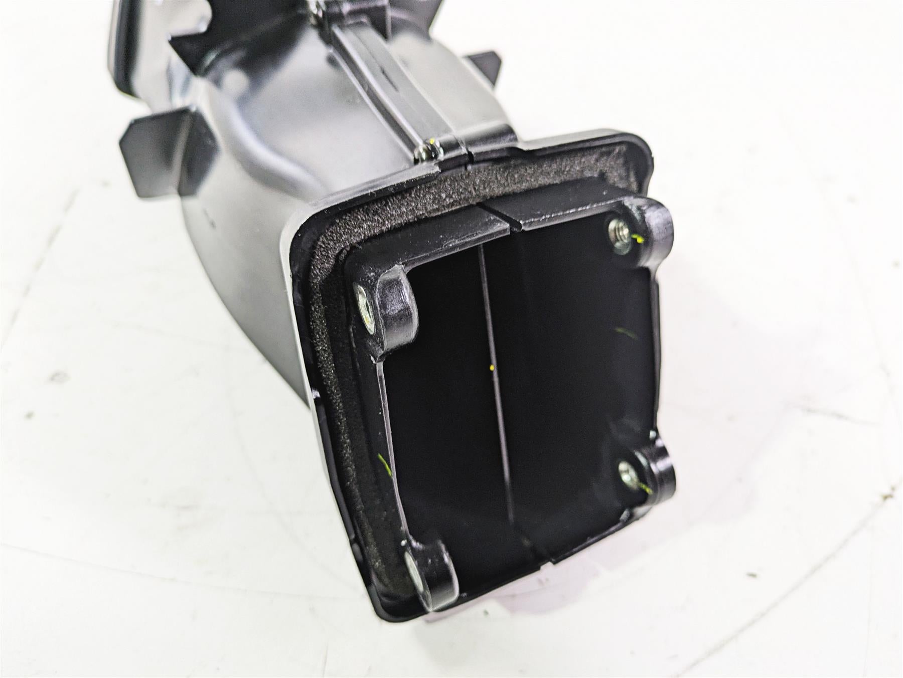 2012 Triumph Daytona 675 Front Air Intake Duct Ram T2200637 {{ shop.shopifyCountryName }} - Mototech271