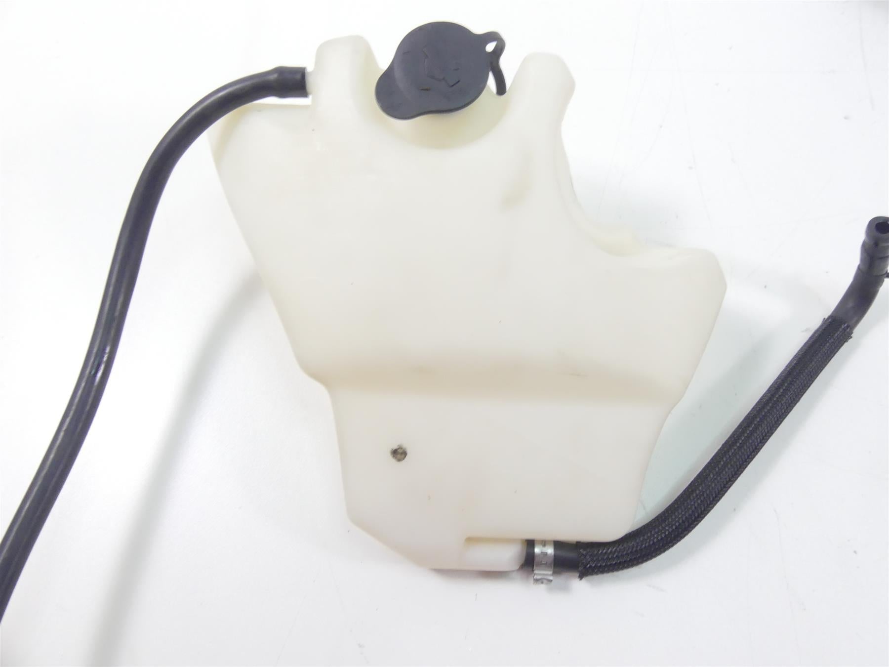 2011 Harley VRSCF Muscle Rod Radiator Cooler Fans Reservoir Hoses Set 26722-04 {{ shop.shopifyCountryName }} - Mototech271