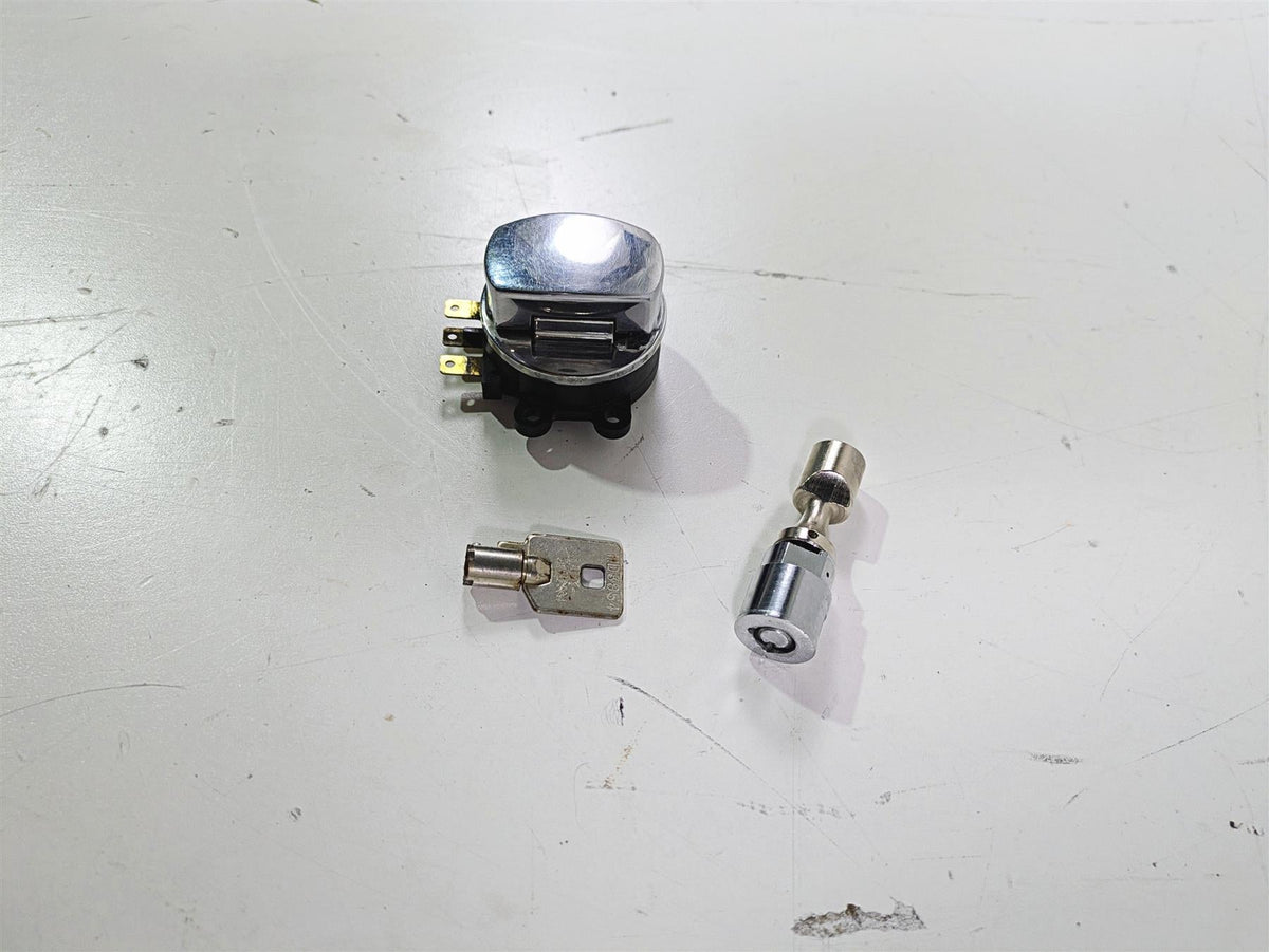 2004 Harley FLSTCI Softail Heritage Ignition Switch Steering Key Lock 71450-04 {{ shop.shopifyCountryName }} - Mototech271
