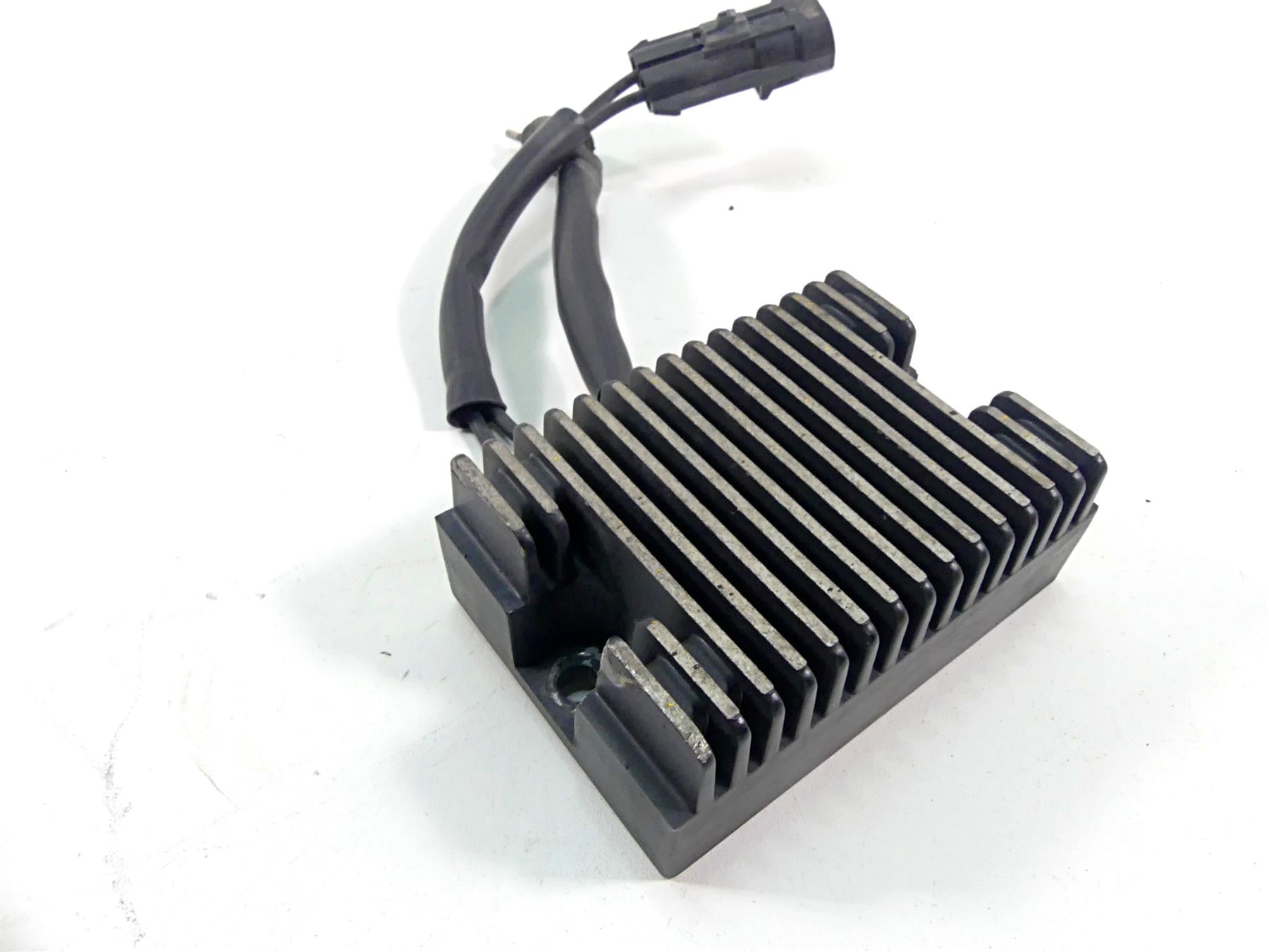 2005 Harley Sportster XL1200 C Rectifier Voltage Regulator 74523-04 {{ shop.shopifyCountryName }} - Mototech271