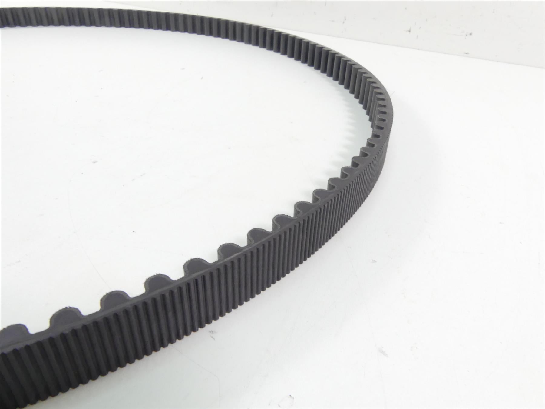 2018 Harley Softail FXFB Fat Bob Drive Belt 24Mm 134T 40000018 {{ shop.shopifyCountryName }} - Mototech271