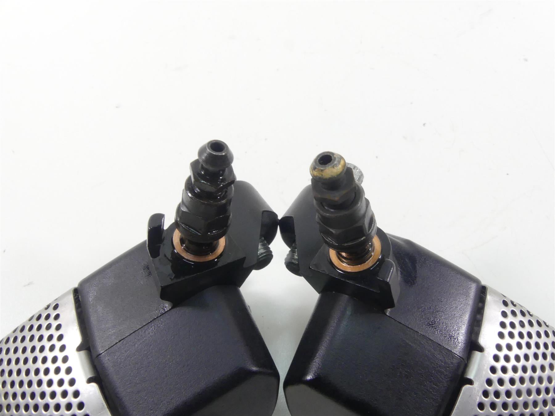 2006 Harley VRSCD Night Rod Front Brake Caliper & Line Set 44731-06A 44732-06A {{ shop.shopifyCountryName }} - Mototech271