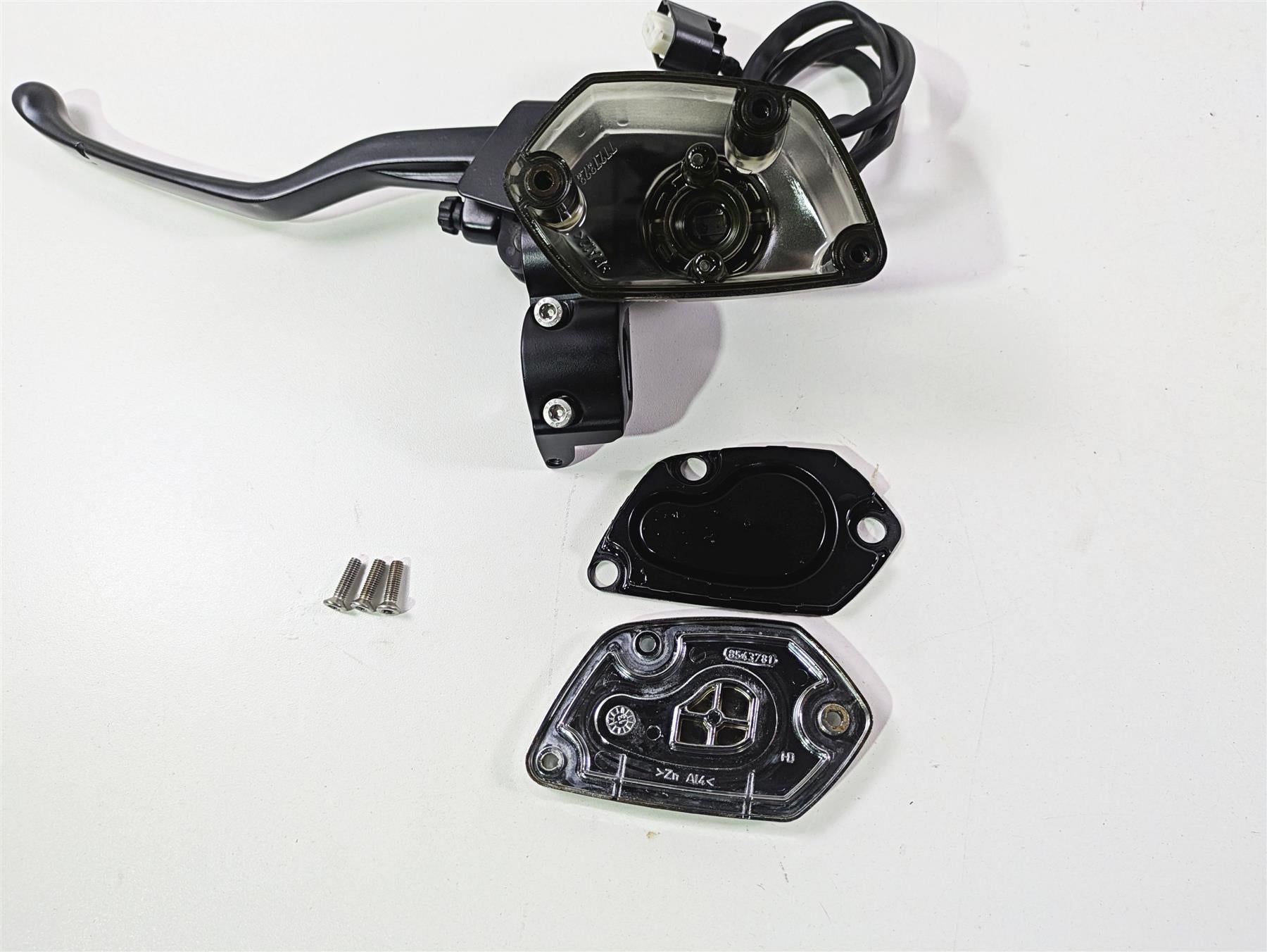 2014 BMW K1600 GTL K48 Clutch Master Cylinder 32728533722 {{ shop.shopifyCountryName }} - Mototech271