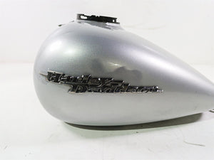 2010 Harley Touring FLHX Street Glide Silver Fuel Gas Petrol Tank 61356-08 | Mototech271