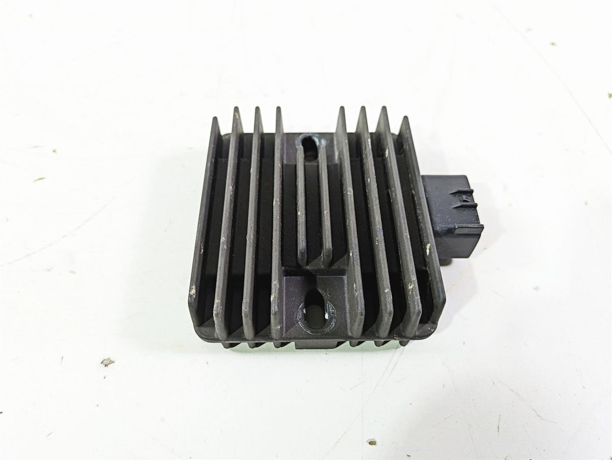 2020 Yamaha Waverunner VX1050 Deluxe Rectifier Voltage Regulator 6D3-81960-00-00 {{ shop.shopifyCountryName }} - Mototech271