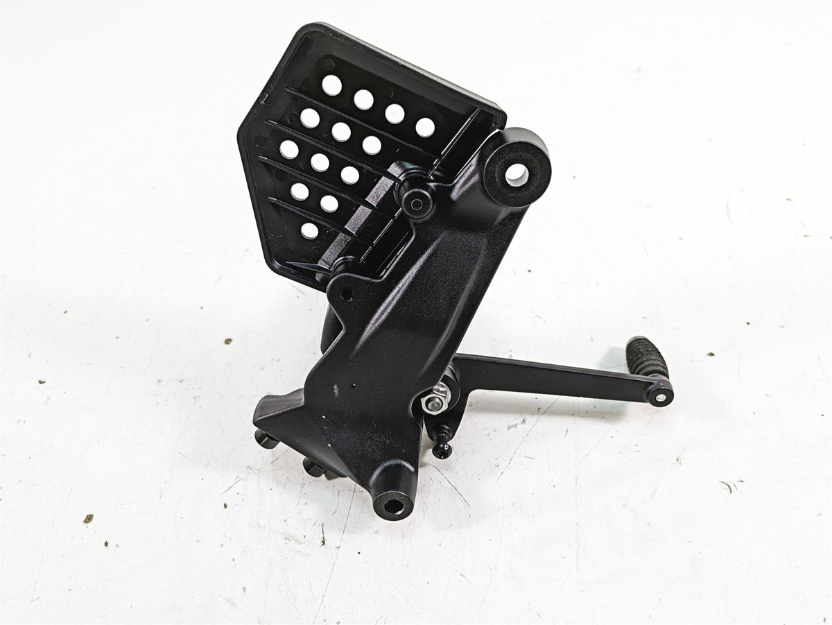 2022 Harley RA1250 S Pan America Left Rider Footpeg & Shifter - Read 33600309A {{ shop.shopifyCountryName }} - Mototech271