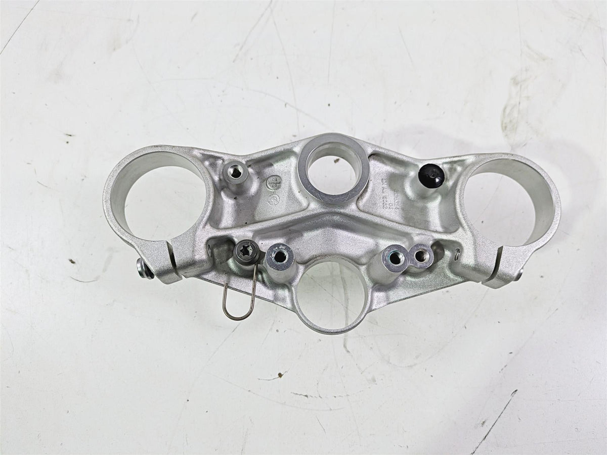 2016 BMW R1200RS K54 Upper Triple Tree Steering Clamp 31428525324 {{ shop.shopifyCountryName }} - Mototech271