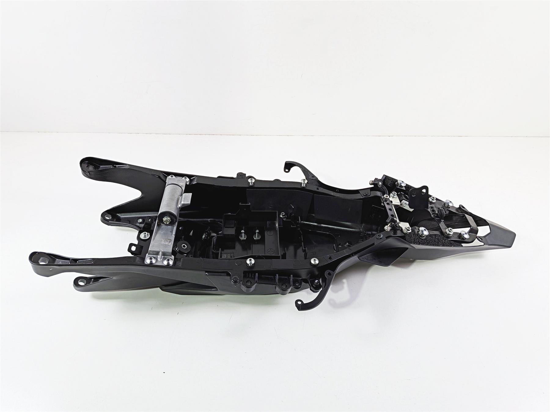 2022 Yamaha YZF R1 R1M RN65 Rear Subframe Sub Frame & Inner Fender