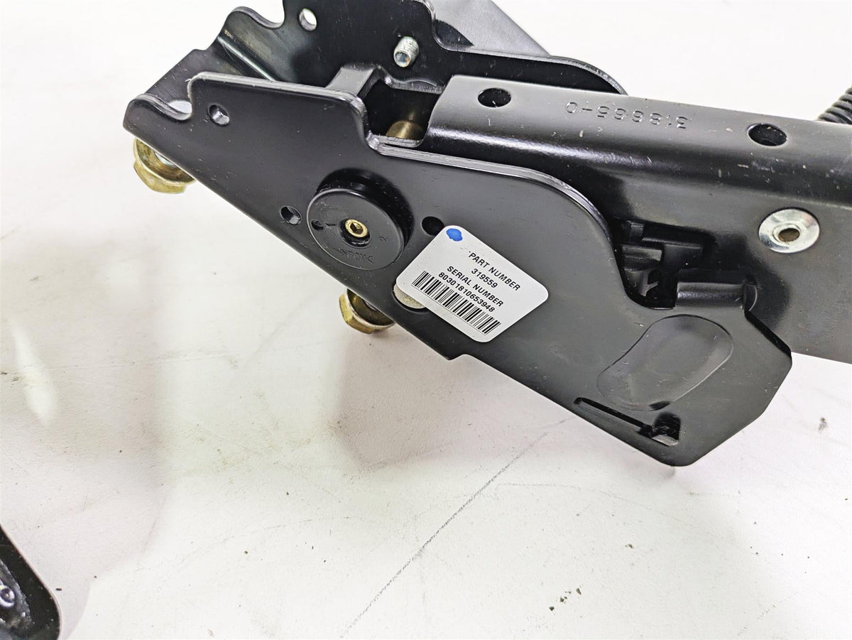 2018 Can Am Maverick X3 XRC Turbo R Foot Brake Accelerate Pedal Set 707001803 {{ shop.shopifyCountryName }} - Mototech271