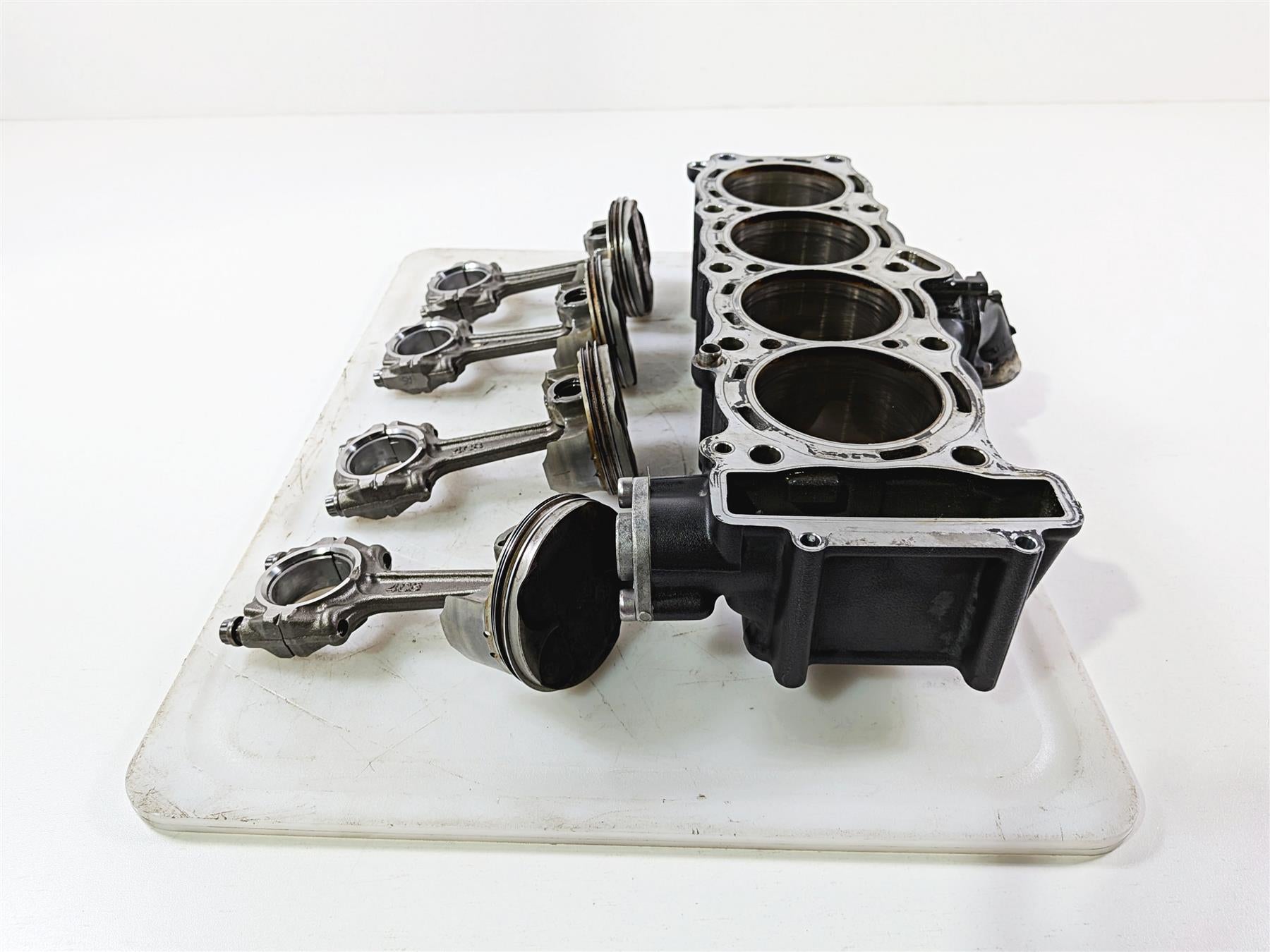 2008 Yamaha YZF R1 RN19 Cylinder Jugs Pistons - Running Engine 5VY-11311-10-00 {{ shop.shopifyCountryName }} - Mototech271