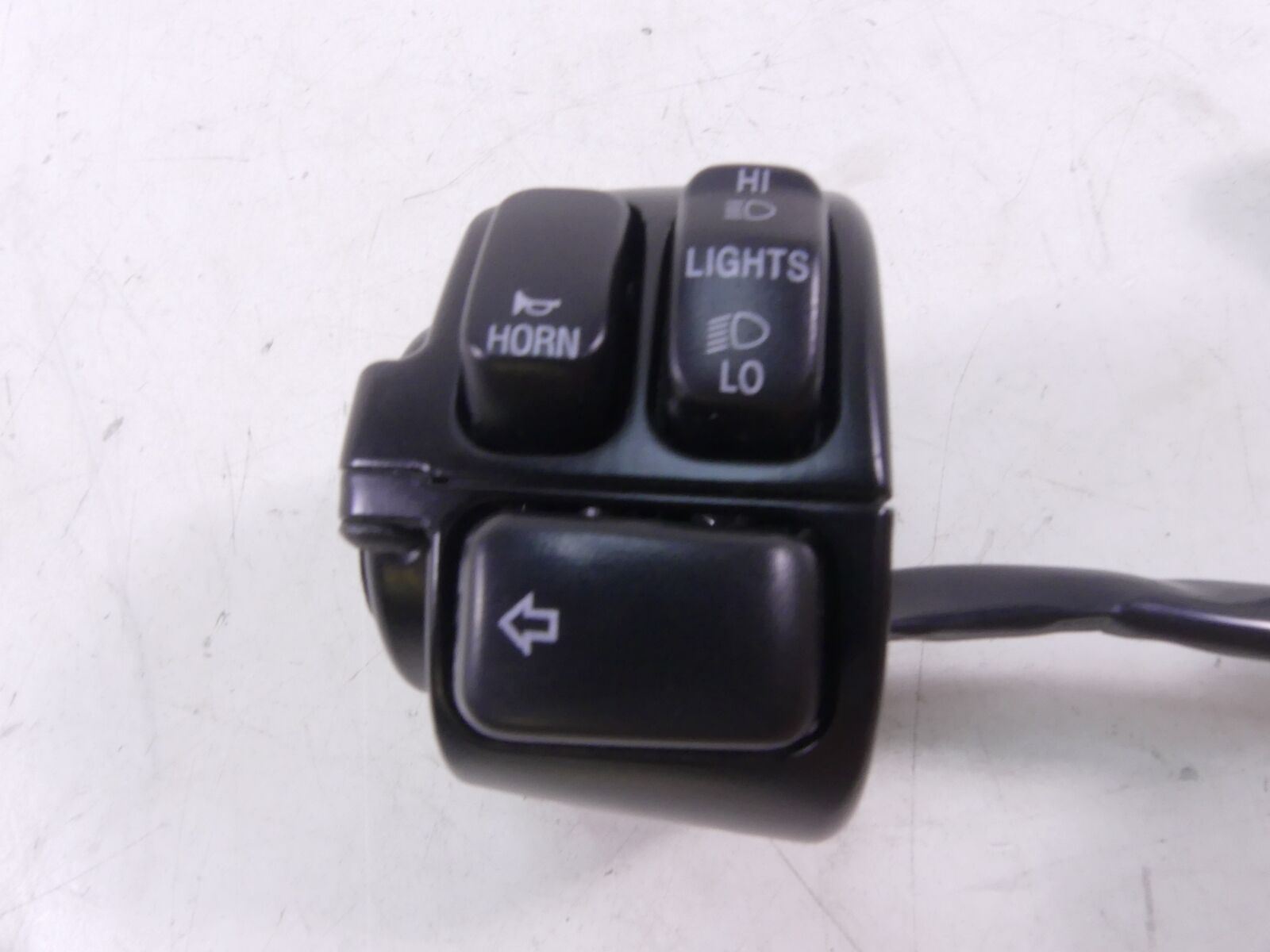 2001 Harley Davidson Sportster XL883 Left Hand Control Switch Blinker 71682-06A {{ shop.shopifyCountryName }} - Mototech271