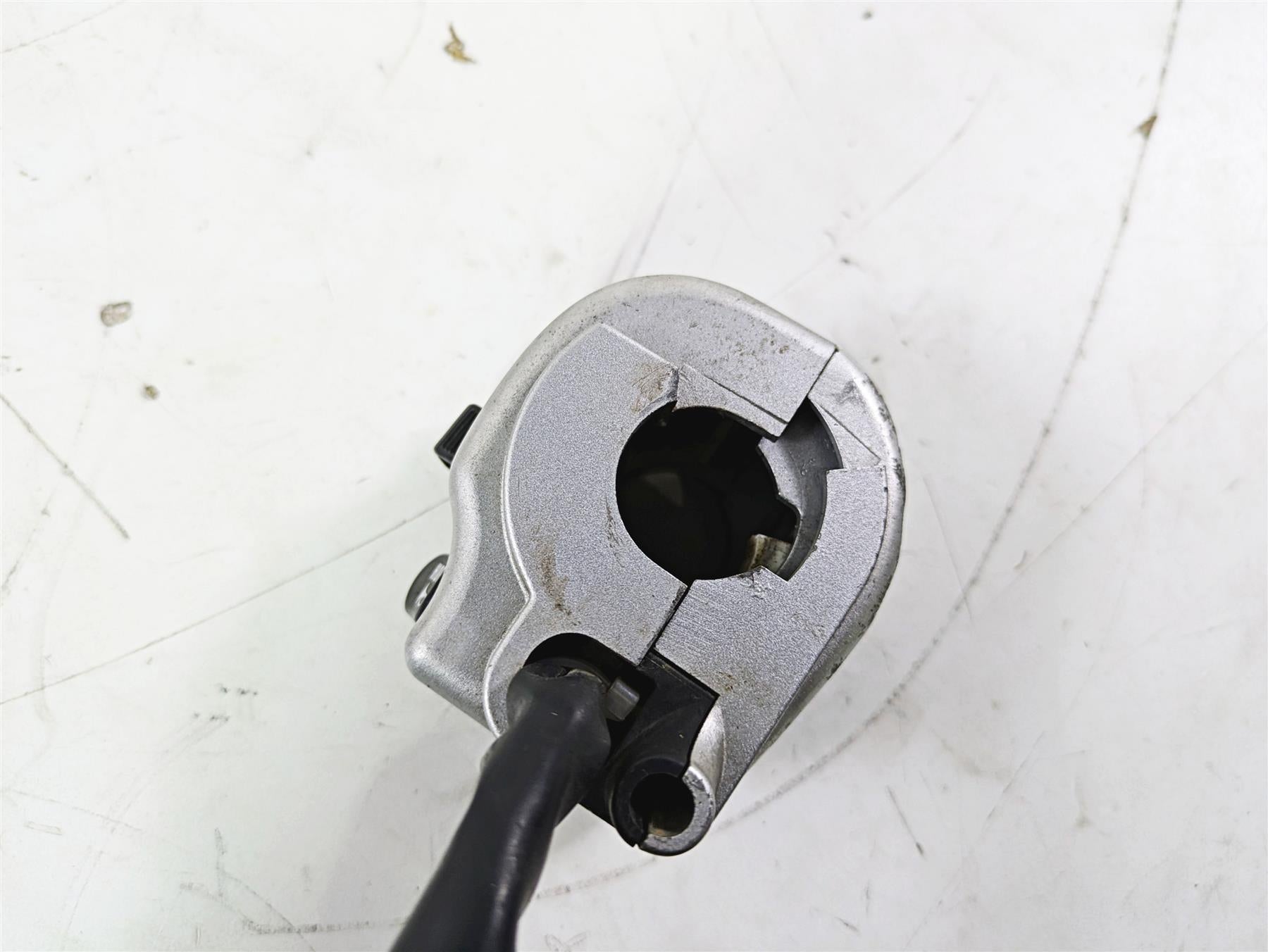 2004 Victory Kingpin Left Hand Turn Signal Control Switch - For Parts 4010775 {{ shop.shopifyCountryName }} - Mototech271