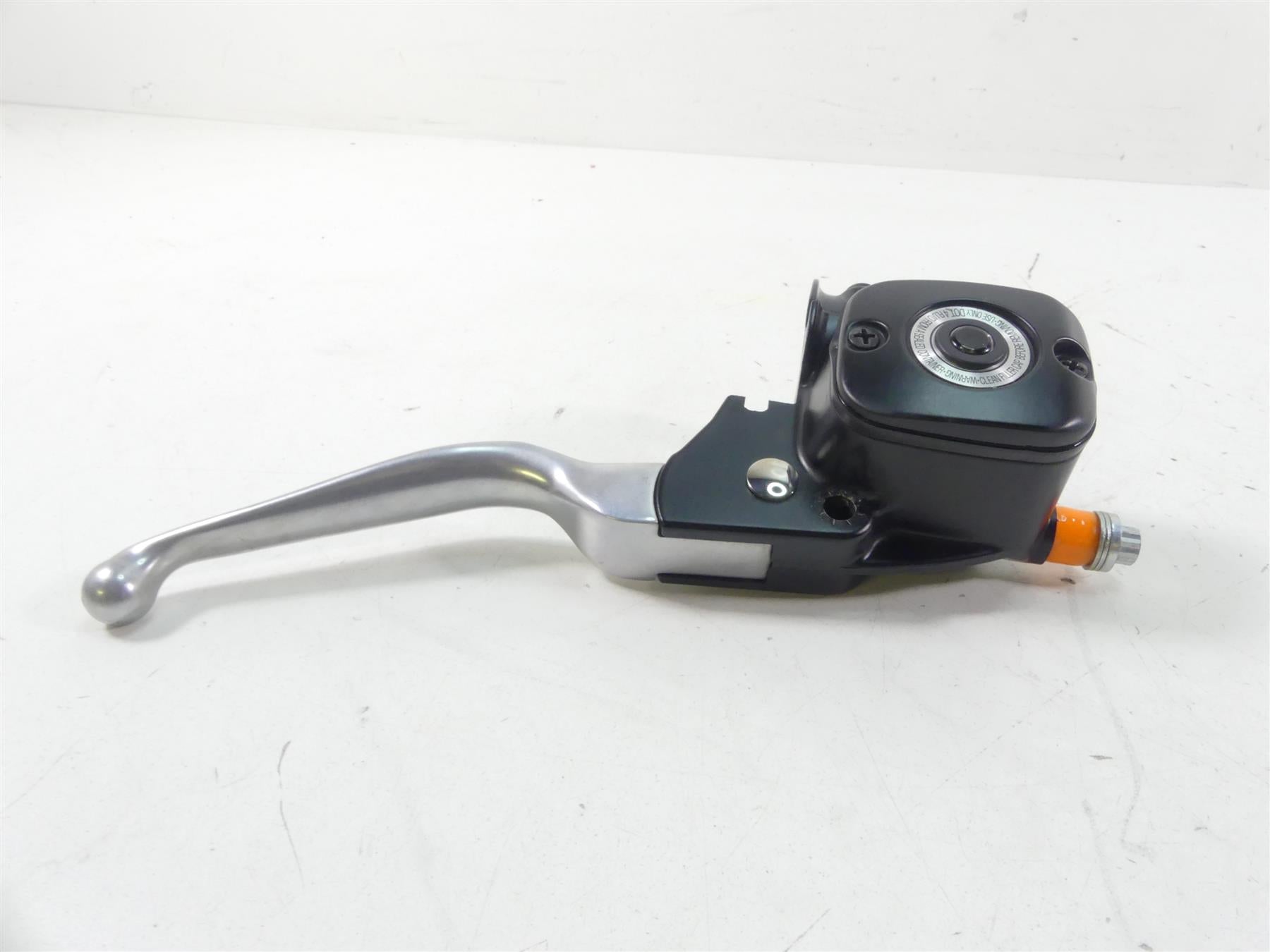 2014 Harley FXDL Dyna Low Rider Front Brake Master Cylinder 11/16 45170-08 {{ shop.shopifyCountryName }} - Mototech271