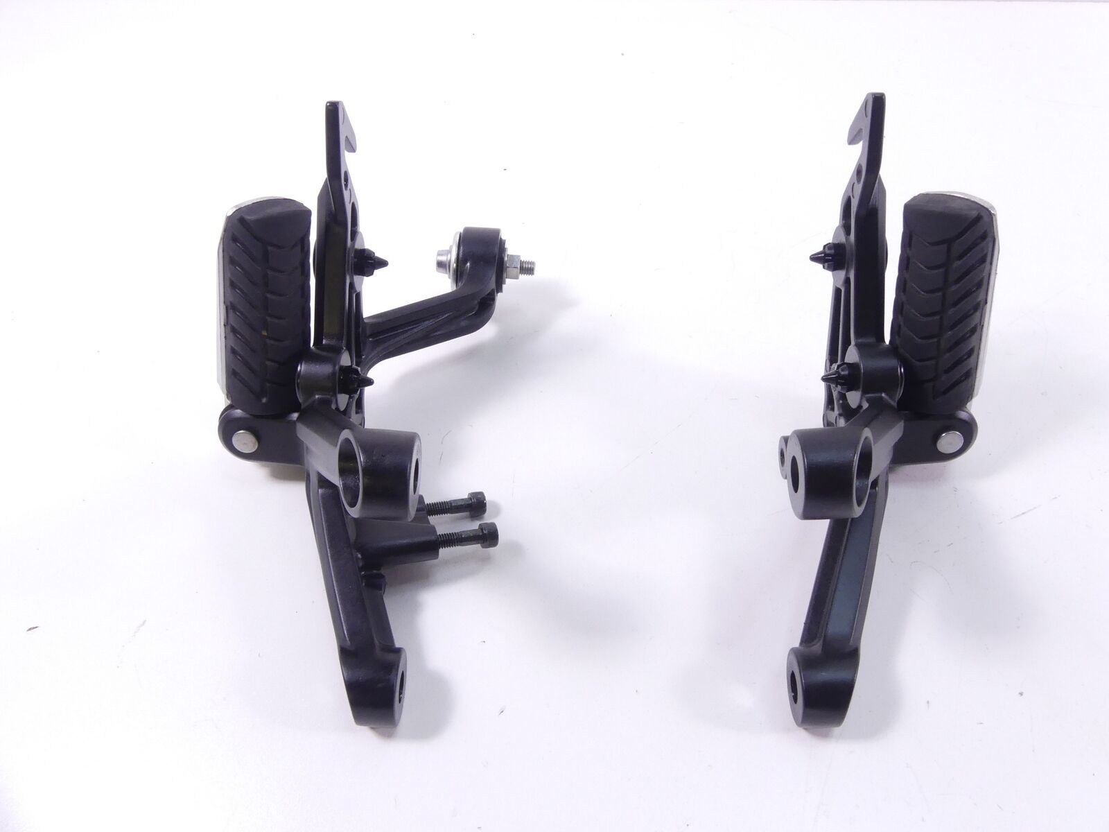2018 Kawasaki ZX1002 NINJA H2 SX SE Rear Passenger Footpeg Peg Set 35063-1420-46 {{ shop.shopifyCountryName }} - Mototech271