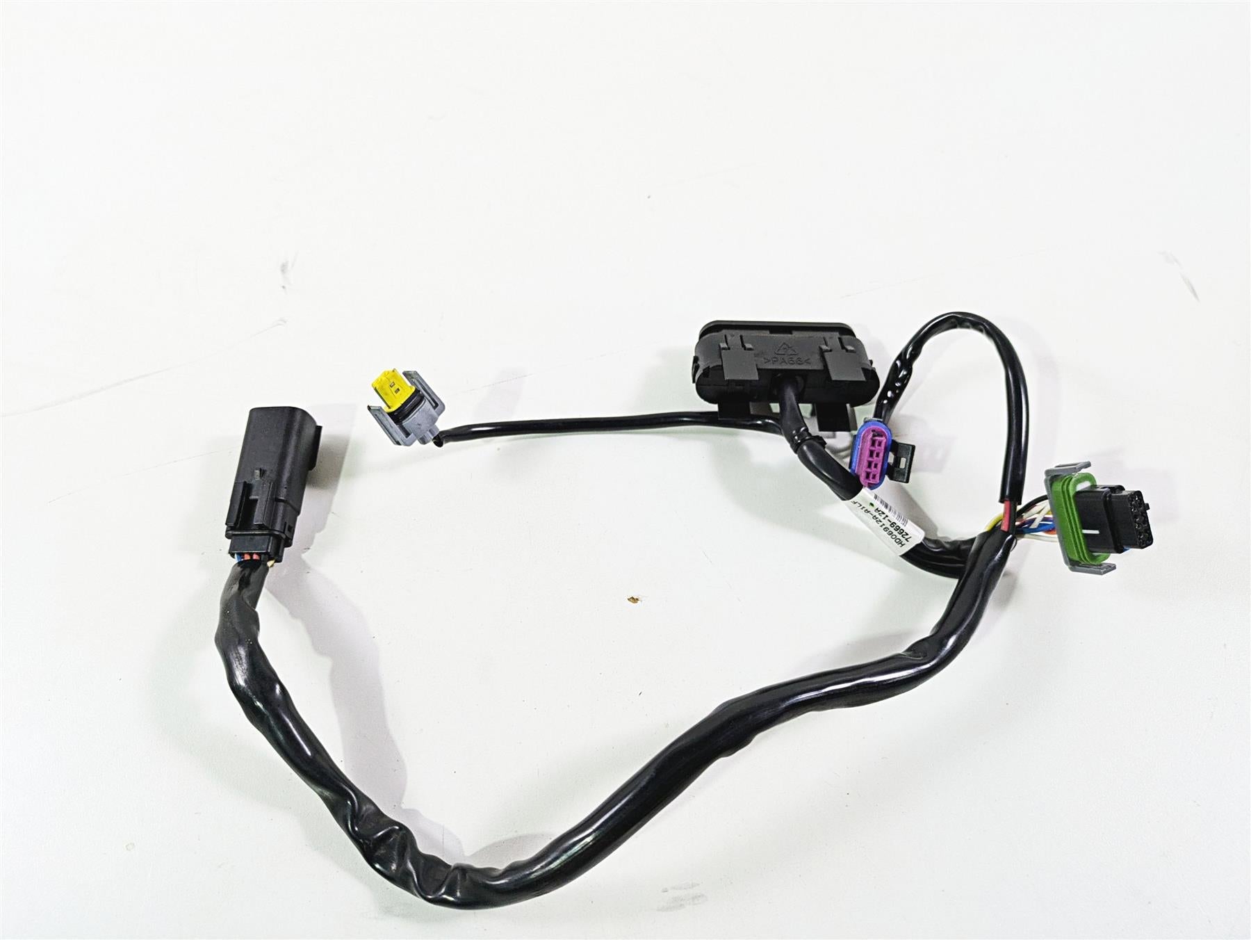2017 Harley Dyna FXDB Street Bob Speedometer Instrument Wiring 72669-12A {{ shop.shopifyCountryName }} - Mototech271
