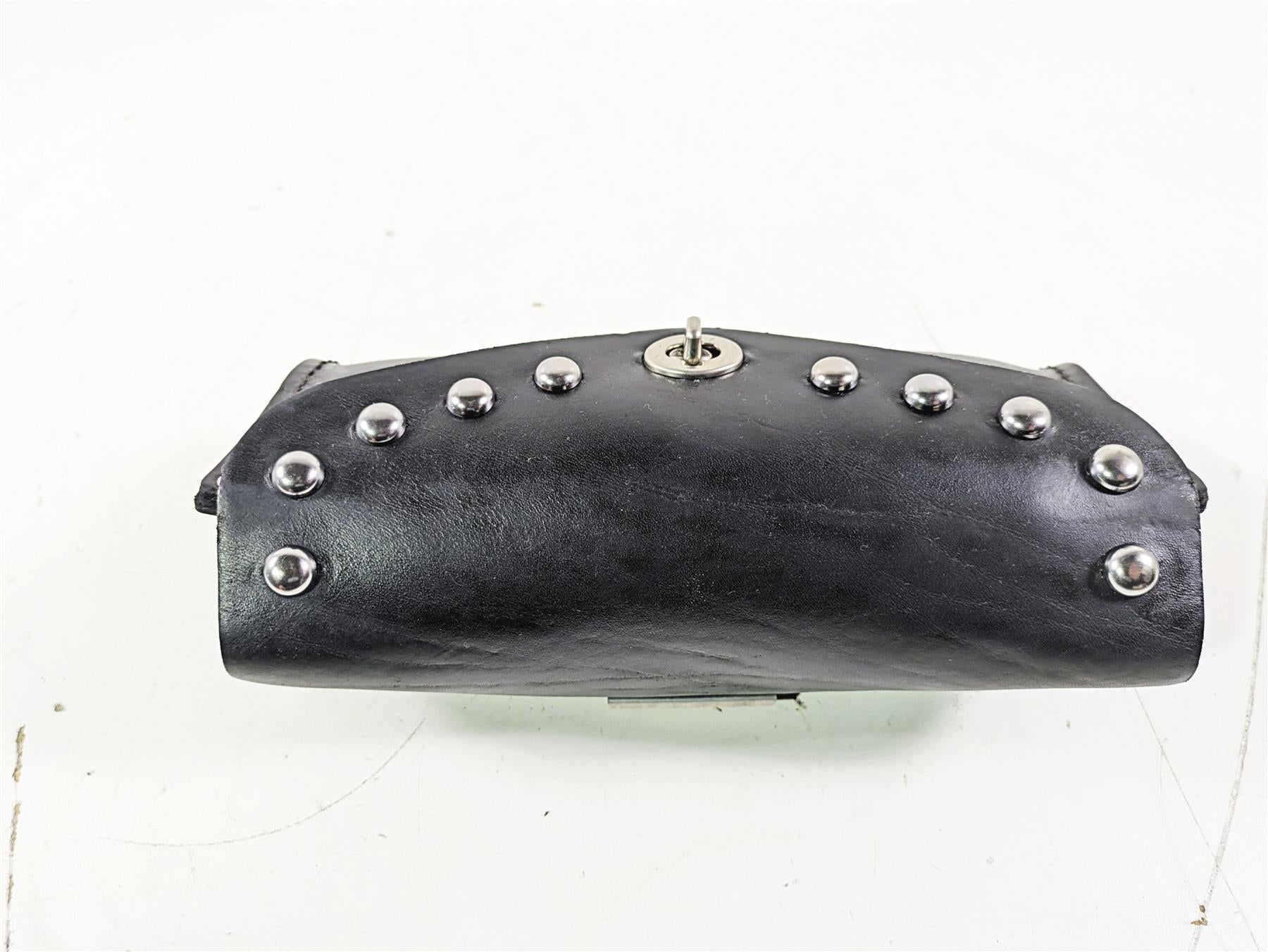 2004 Harley Softail FLSTF Fat Boy Windshield Leather Bag {{ shop.shopifyCountryName }} - Mototech271