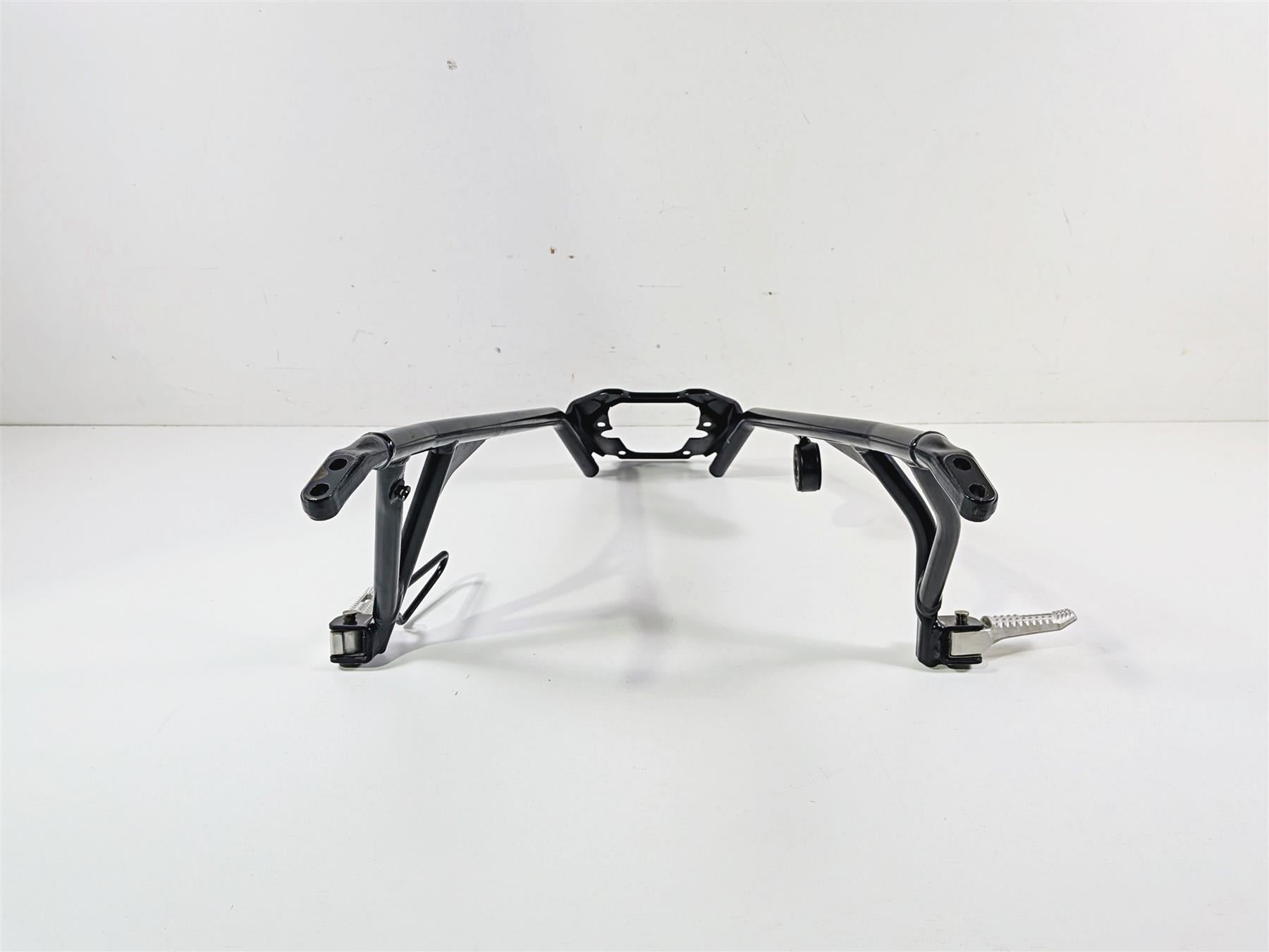 2023 BMW R nineT Scrambler K23 Rear Footpeg & Subframe - Read 46518561799 {{ shop.shopifyCountryName }} - Mototech271