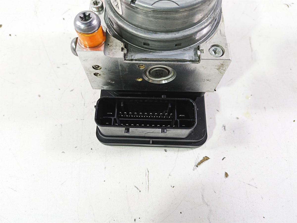 2014 BMW R1200 RT RTW K52 Abs Brake Pump Module 34518554180 8536819 {{ shop.shopifyCountryName }} - Mototech271