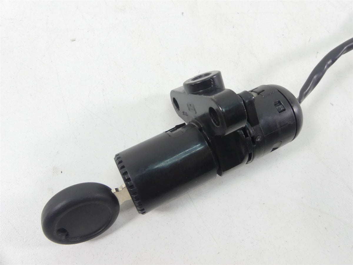 2019 Moto Guzzi V7 III Stone 750 Ignition Switch Gas Lid Seat Key Lock 2B003493 {{ shop.shopifyCountryName }} - Mototech271