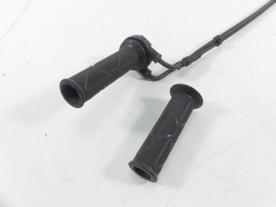 2004 Aprilia RSV1000 R Mille Throttle Grip Cable Set AP8118501 {{ shop.shopifyCountryName }} - Mototech271