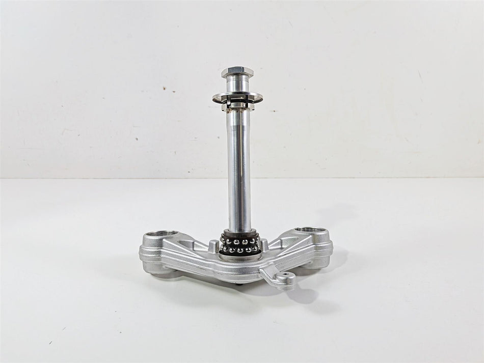 2023 BMW R nineT Scrambler K23 Lower Triple Tree Steering Clamp 31428560399 {{ shop.shopifyCountryName }} - Mototech271