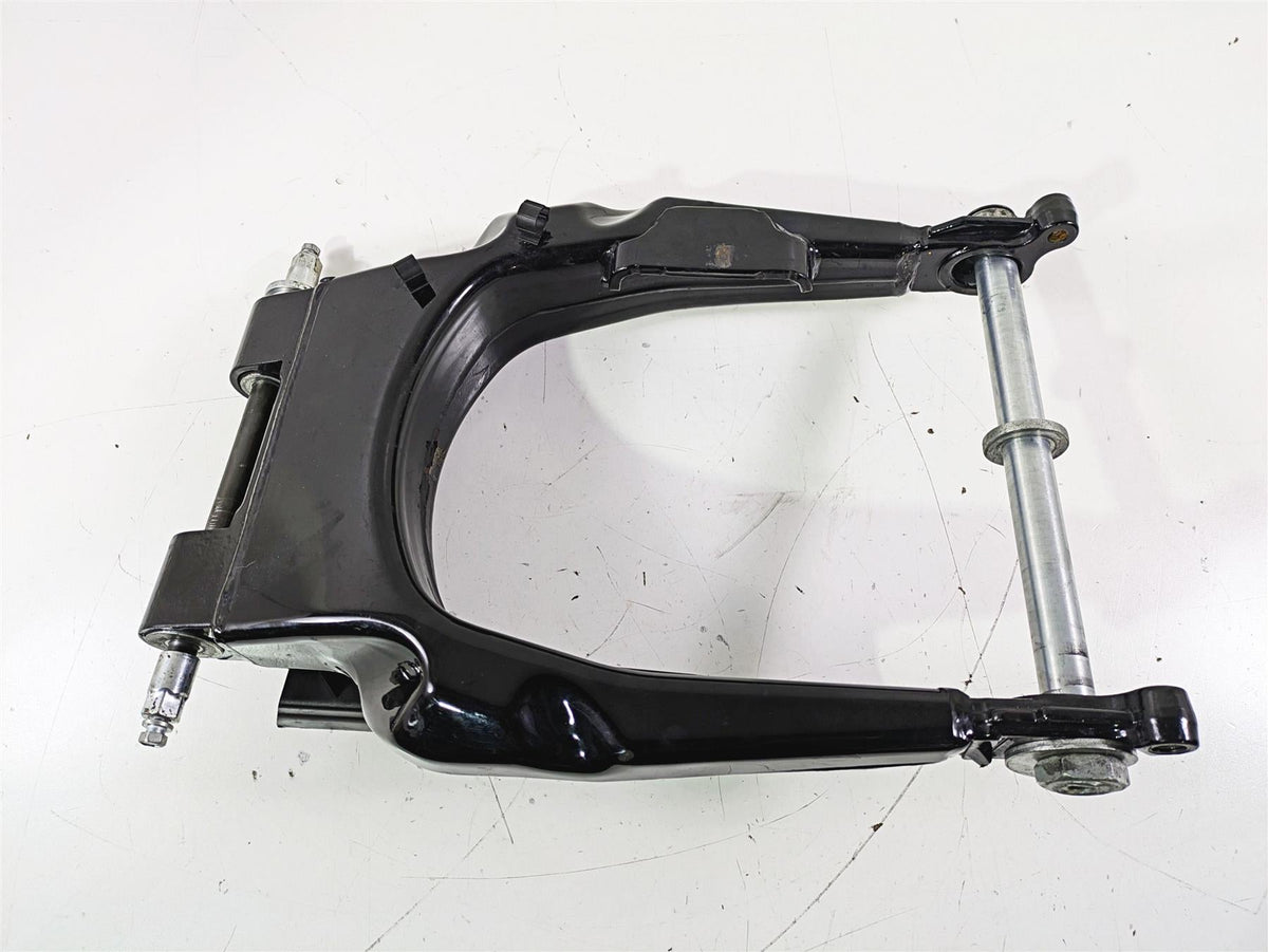 2015 Harley Touring FLHTKL E -Glide Low Rear Swingarm + Axle Set 47549-09A {{ shop.shopifyCountryName }} - Mototech271
