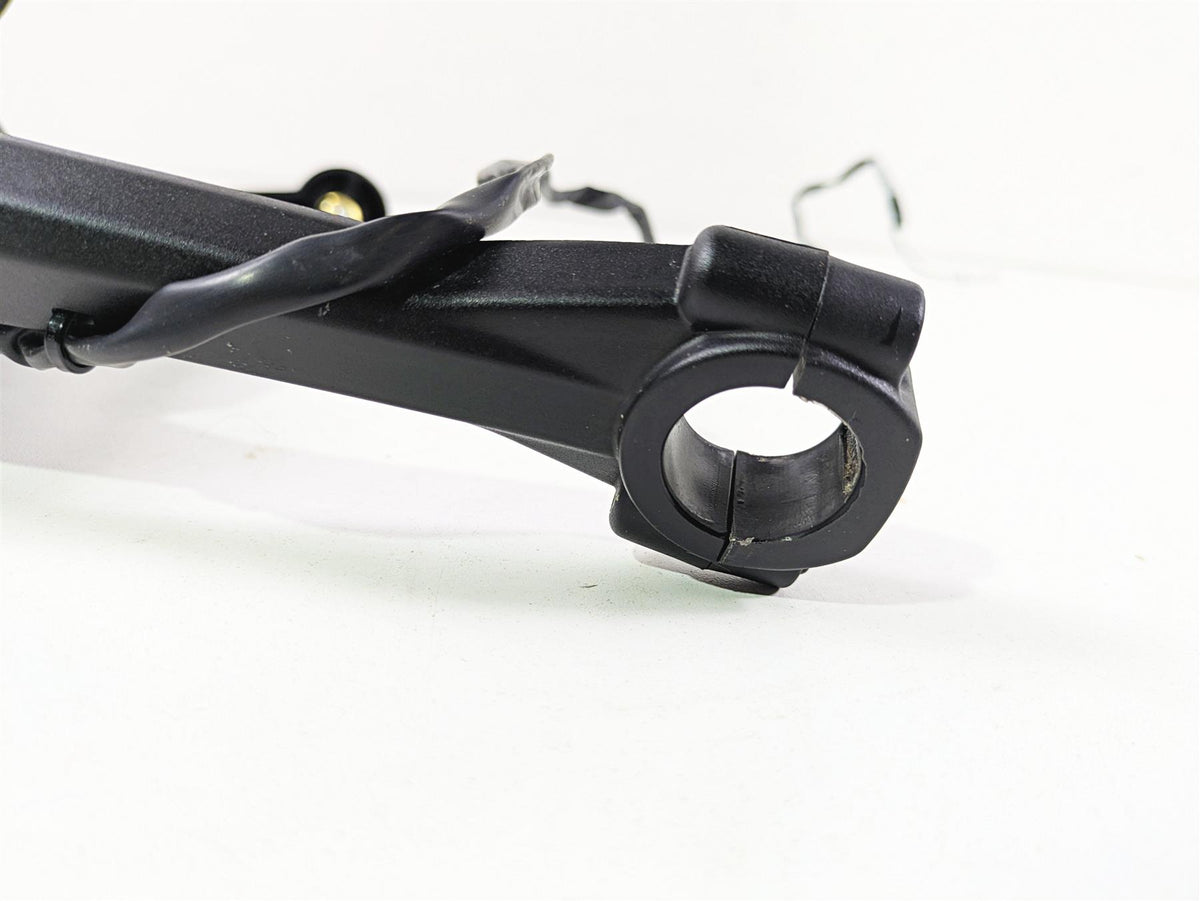 2022 Ducati Hypermotard 950 Right Hand Guard Blinker Turn Signal Set 53010343A {{ shop.shopifyCountryName }} - Mototech271
