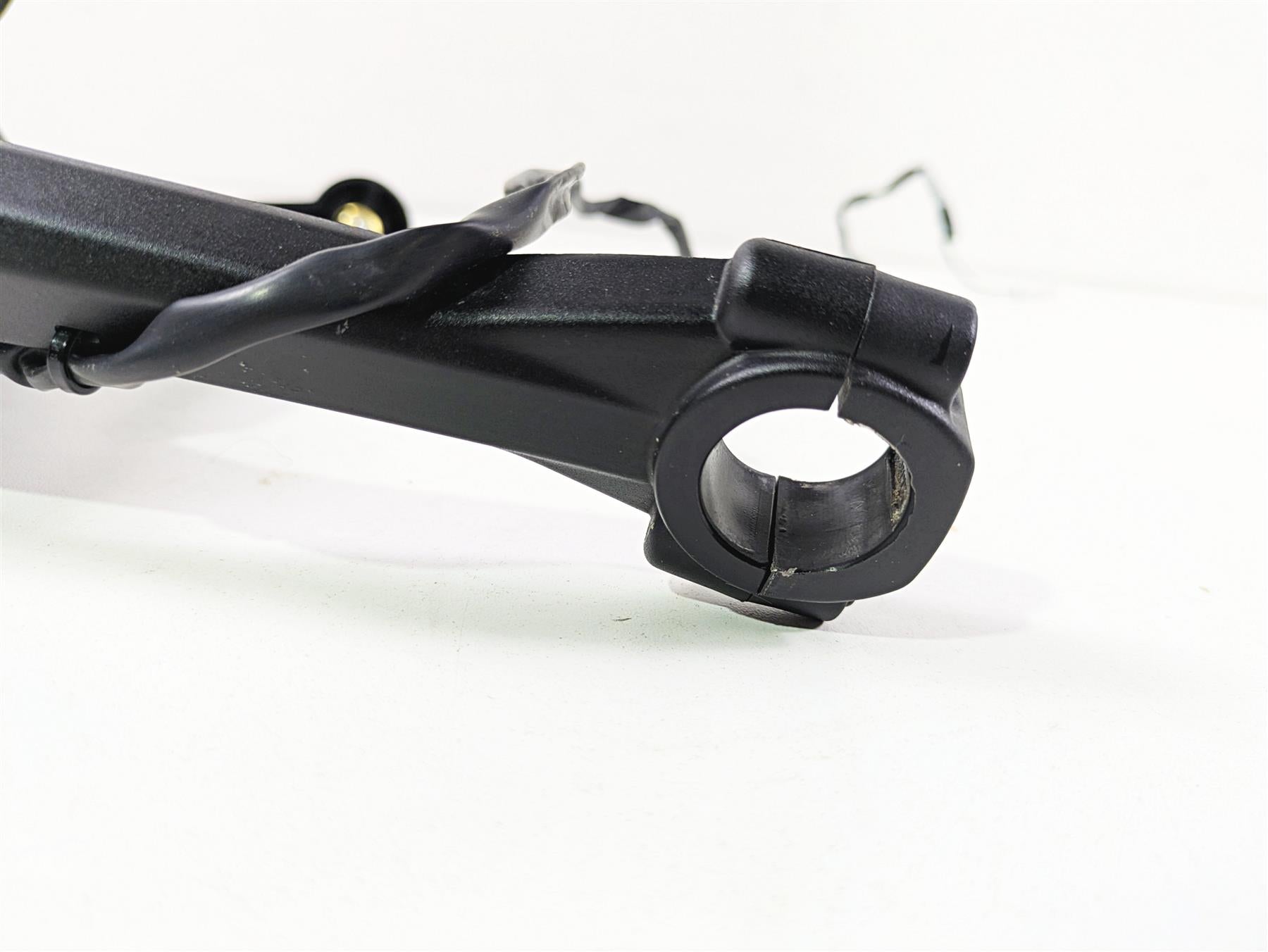 2022 Ducati Hypermotard 950 Right Hand Guard Blinker Turn Signal Set 53010343A {{ shop.shopifyCountryName }} - Mototech271