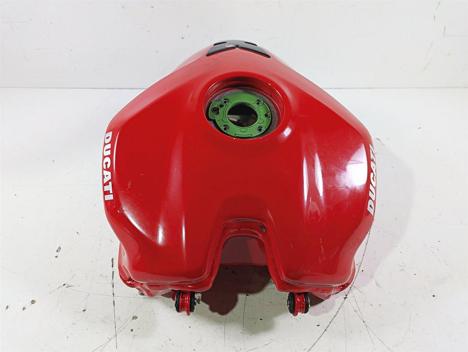 2015 Ducati Panigale 1299 S Red Fuel Gas Petrol Tank READ 58611923AA {{ shop.shopifyCountryName }} - Mototech271
